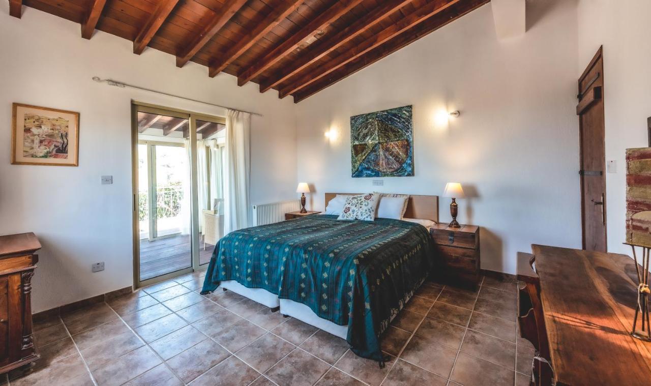טוקהיני Cyprus Villages Hotel & Restaurant - Central Location - Bed & Breakfast - With Access To Pool And Stunning Views מראה חיצוני תמונה