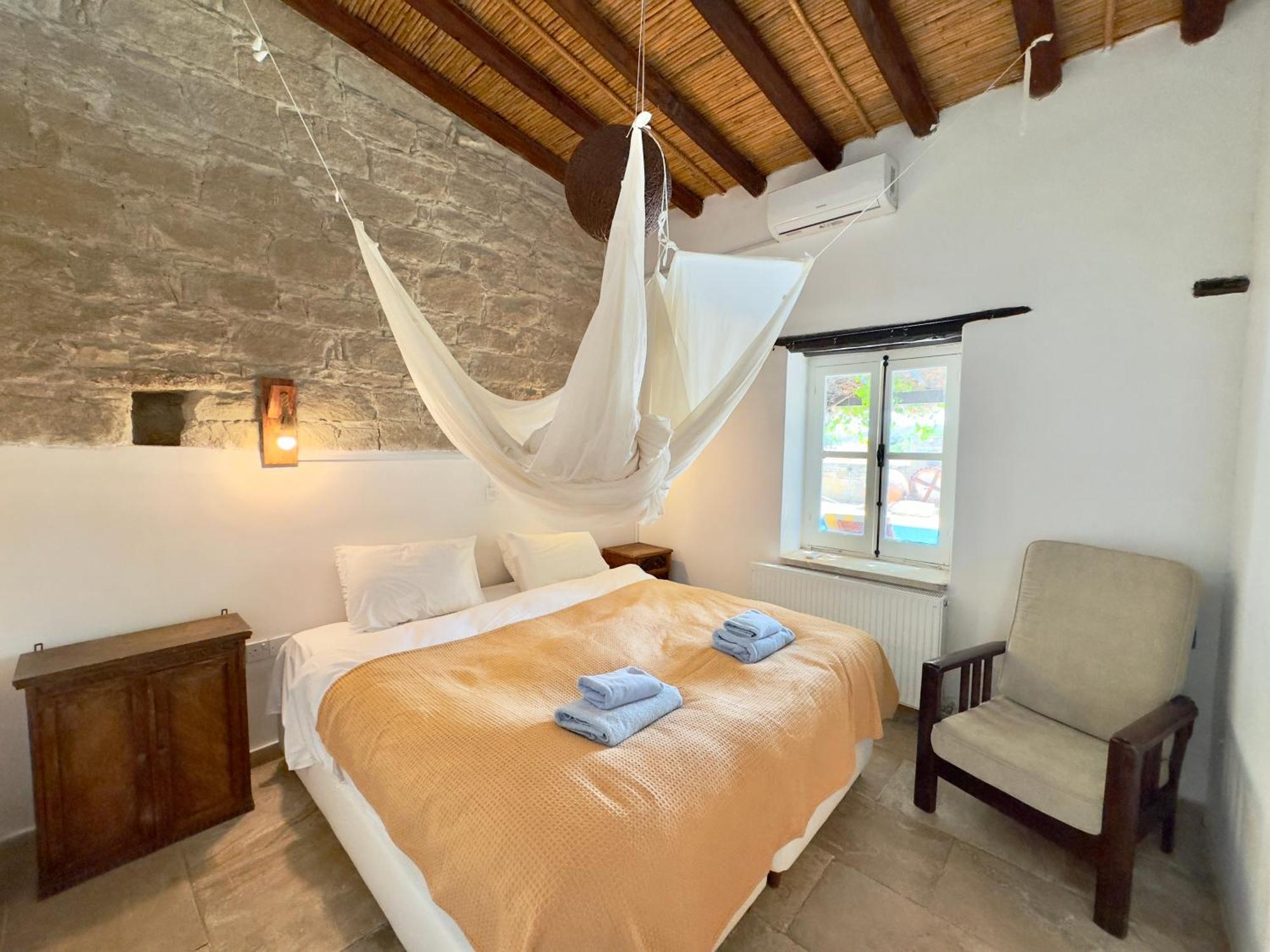 טוקהיני Cyprus Villages Hotel & Restaurant - Central Location - Bed & Breakfast - With Access To Pool And Stunning Views מראה חיצוני תמונה